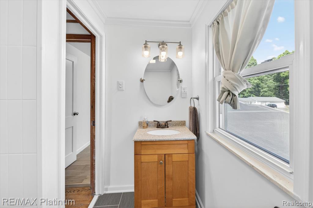 1462 S HUGHES Road, Howell, MI 48843 — Photo 15