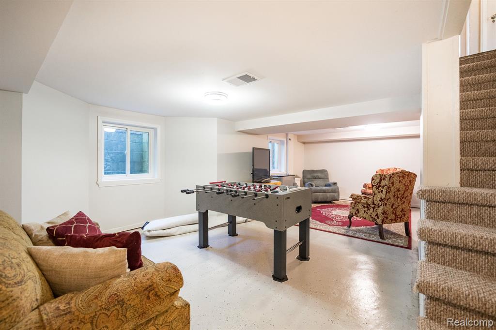 28090 Sunset Boulevard W, Lathrup Village, MI 48076 — Photo 27