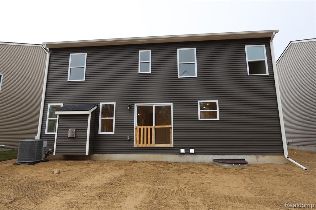 437 Hidden River W, Holly, MI 48442 — Photo 3