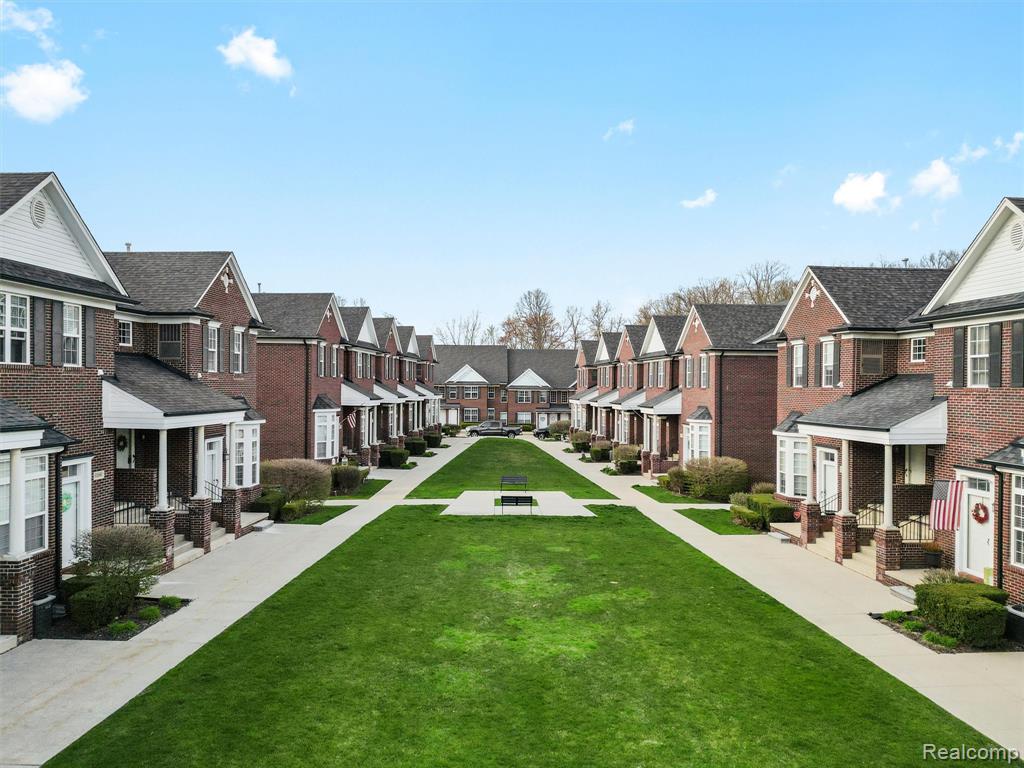 53184 Providence W, Shelby Twp, MI 48316 — Photo 2