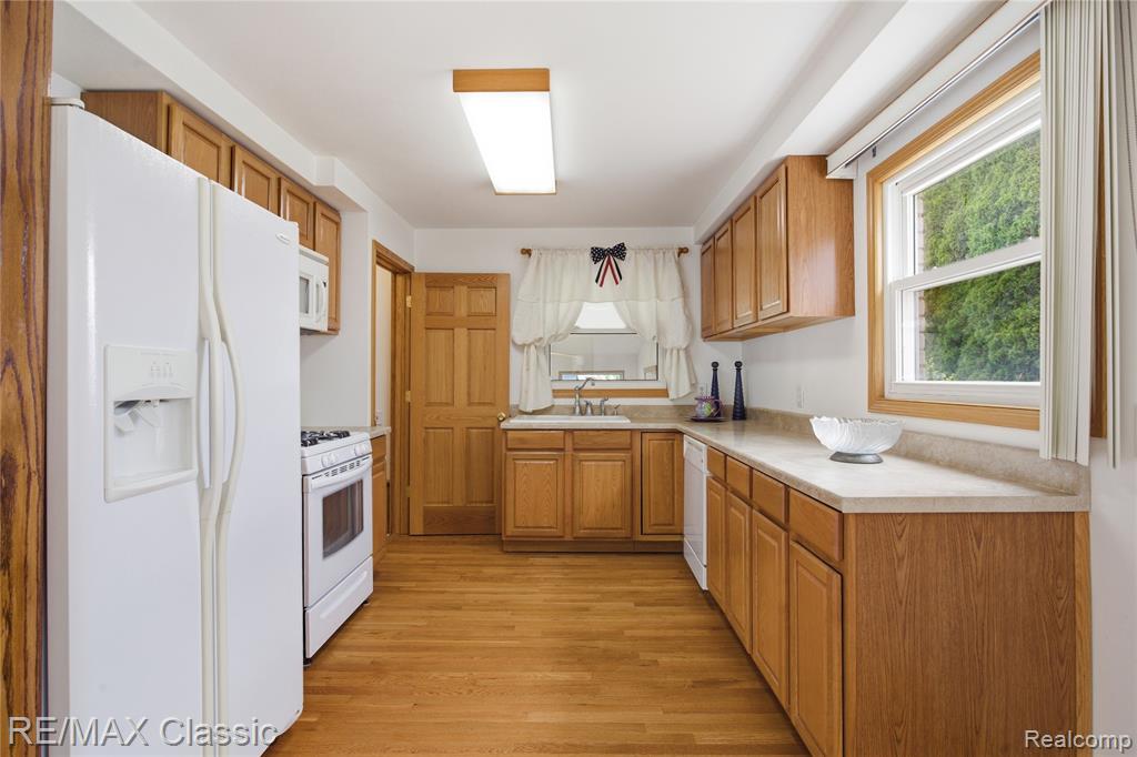 1829 Alard Avenue, Lincoln Park, MI 48146 — Photo 10
