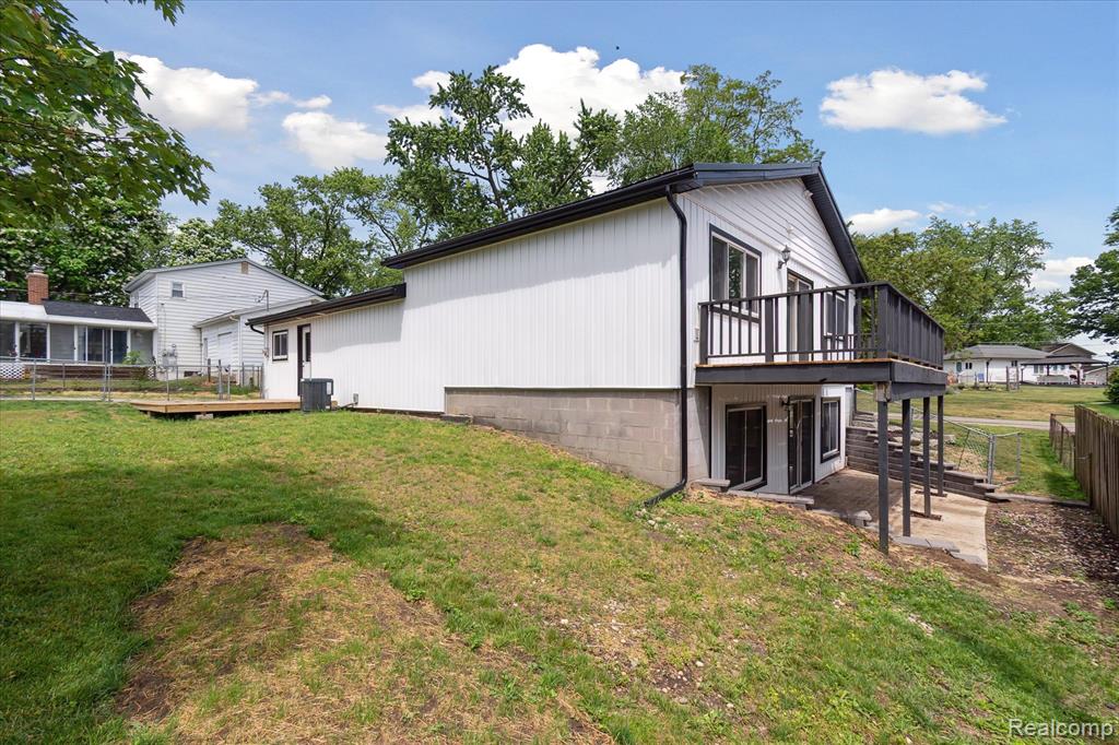 2145 Terrapin Street, Wolverine Lake, MI 48390 — Photo 41