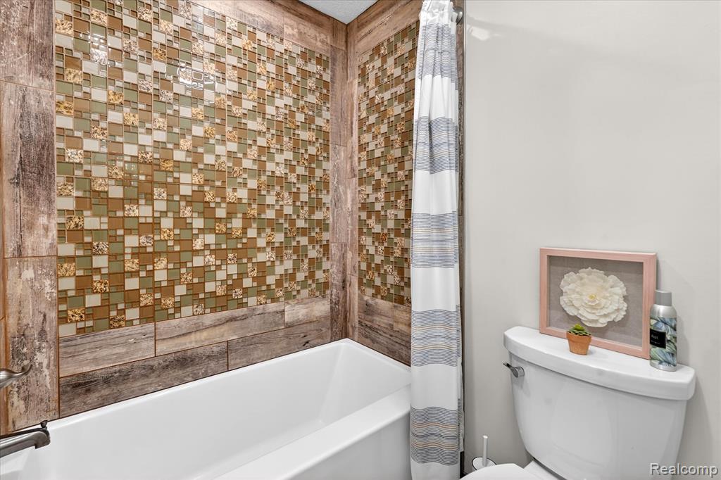 2017 Beekman Court, Flint, MI 48532 — Photo 21