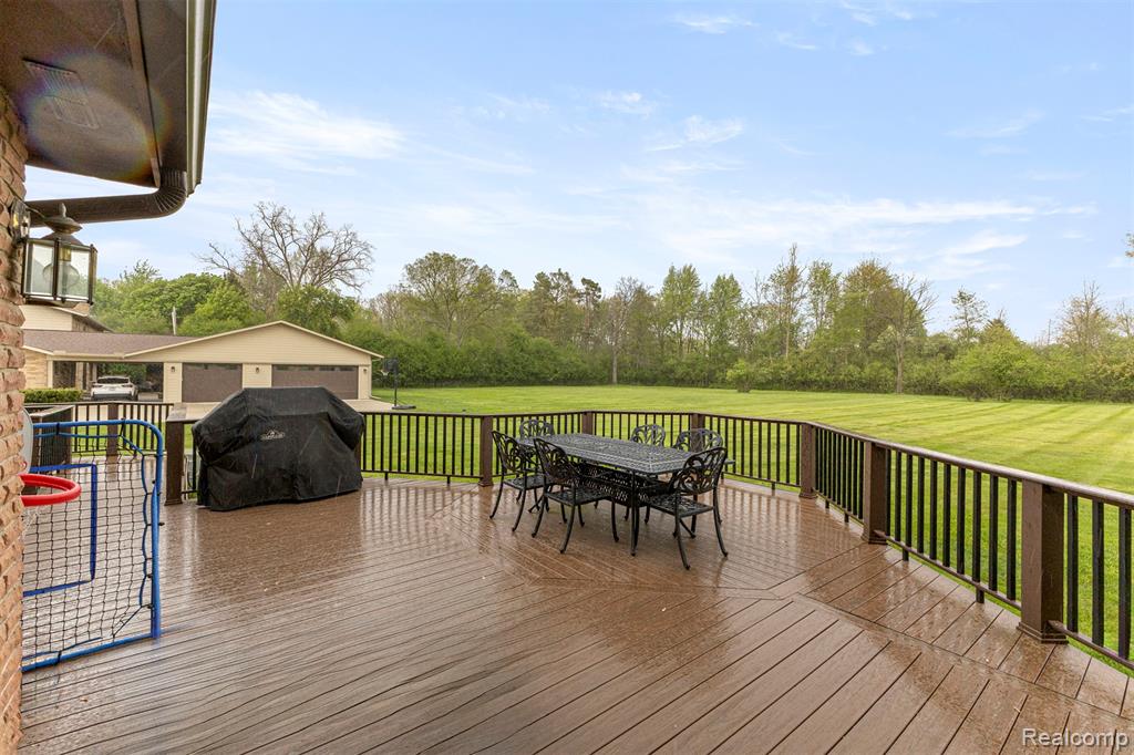 30060 Bristol Lane, Bingham Farms, MI 48025 — Photo 71