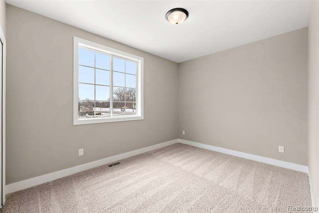 29697 Red Fox Lane, Chesterfield, MI 48047 — Photo 37