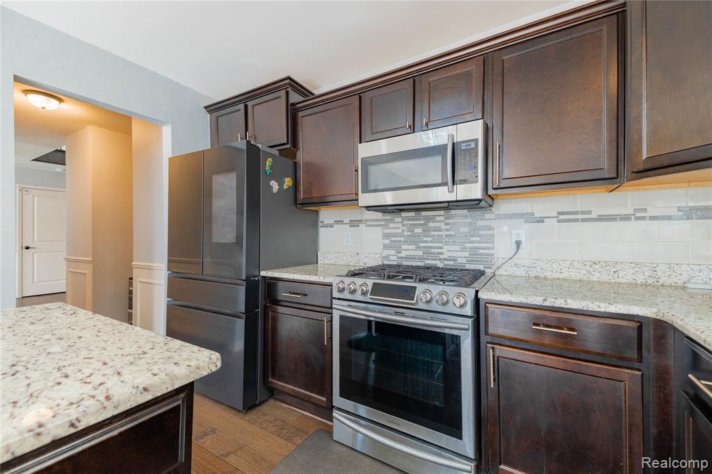 37421 Theresa Lane, New Boston, MI 48164 — Photo 18