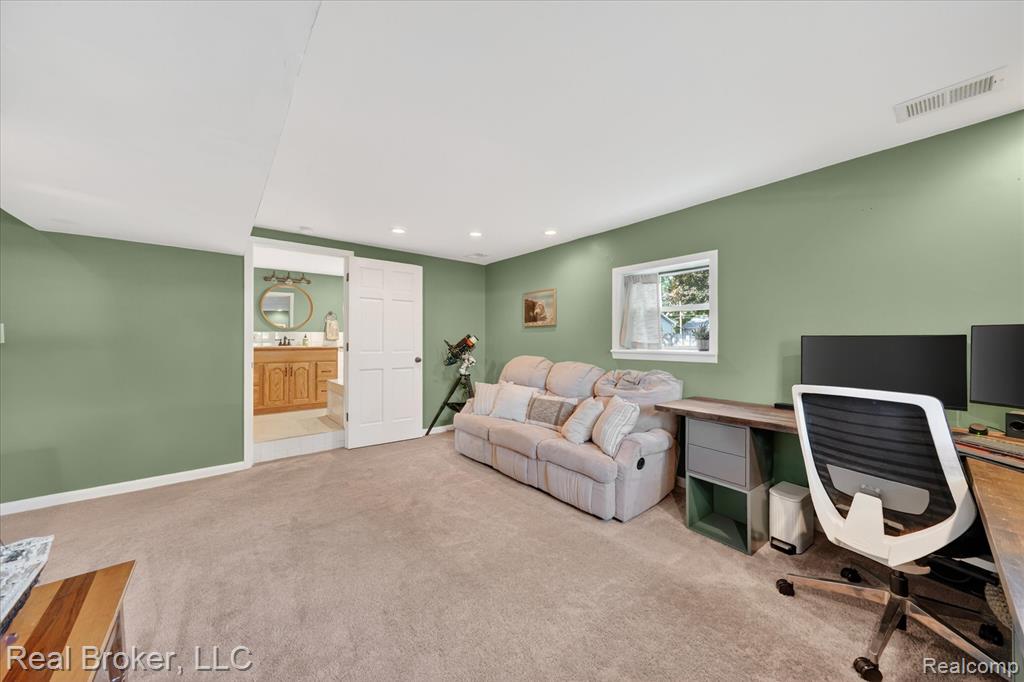 6551 Duffield Street, West Bloomfield, MI 48324 — Photo 19