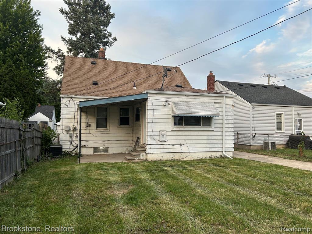 7243 Dacosta, Redford, MI 48239 — Photo 3