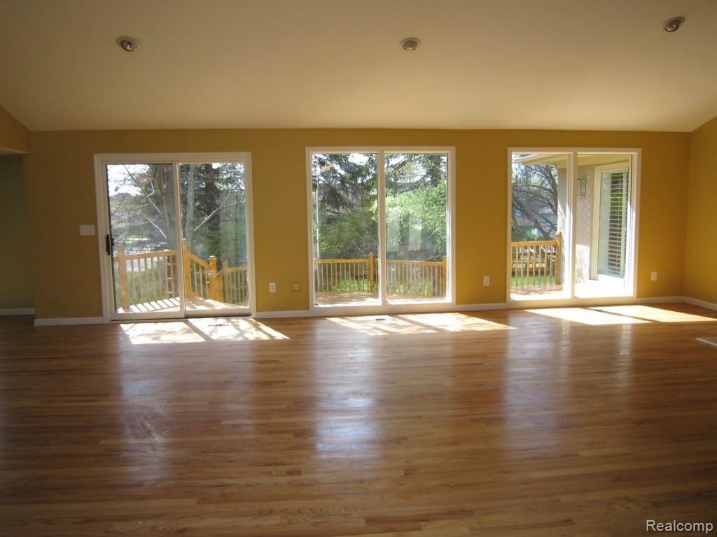 6850 ARLINGTON, West Bloomfield, MI — Photo 9