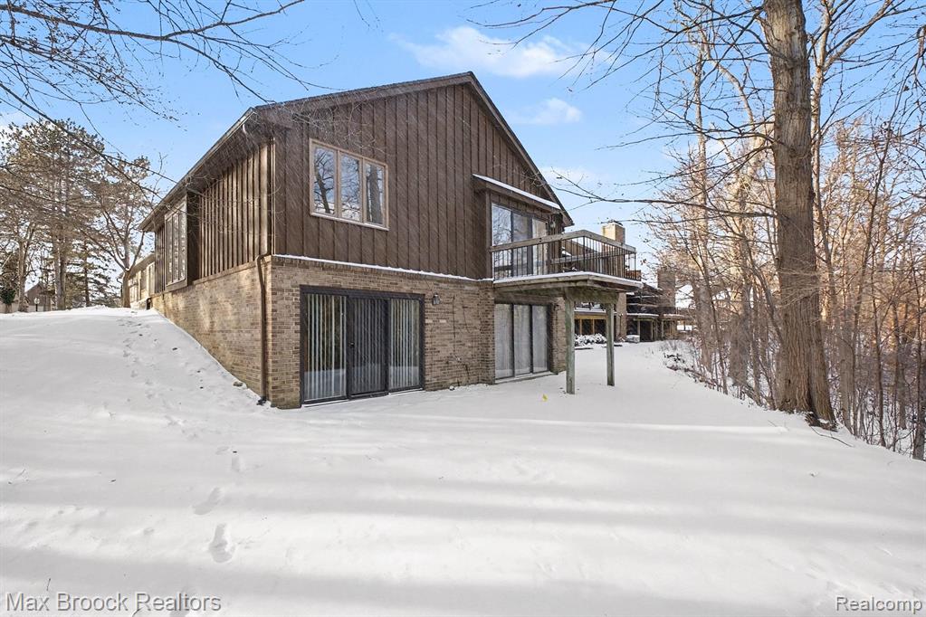 23745 Ravineview Court, Bingham Farms, MI 48025 — Photo 5