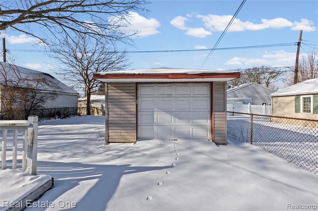 6141 Harrison Street, Garden City, MI — Photo 14