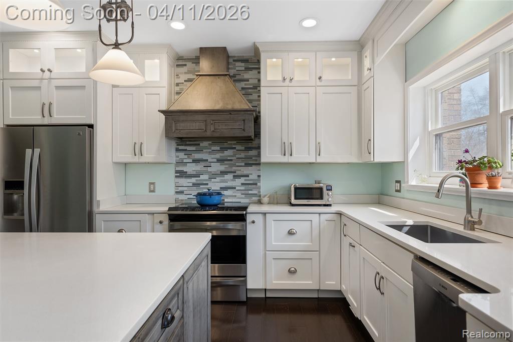 630 Lakepointe Street, Grosse Pointe, MI 48230 — Photo 7
