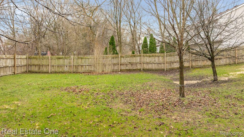 65 S WILLIAMS LAKE Road, Waterford, MI 48327 — Photo 37