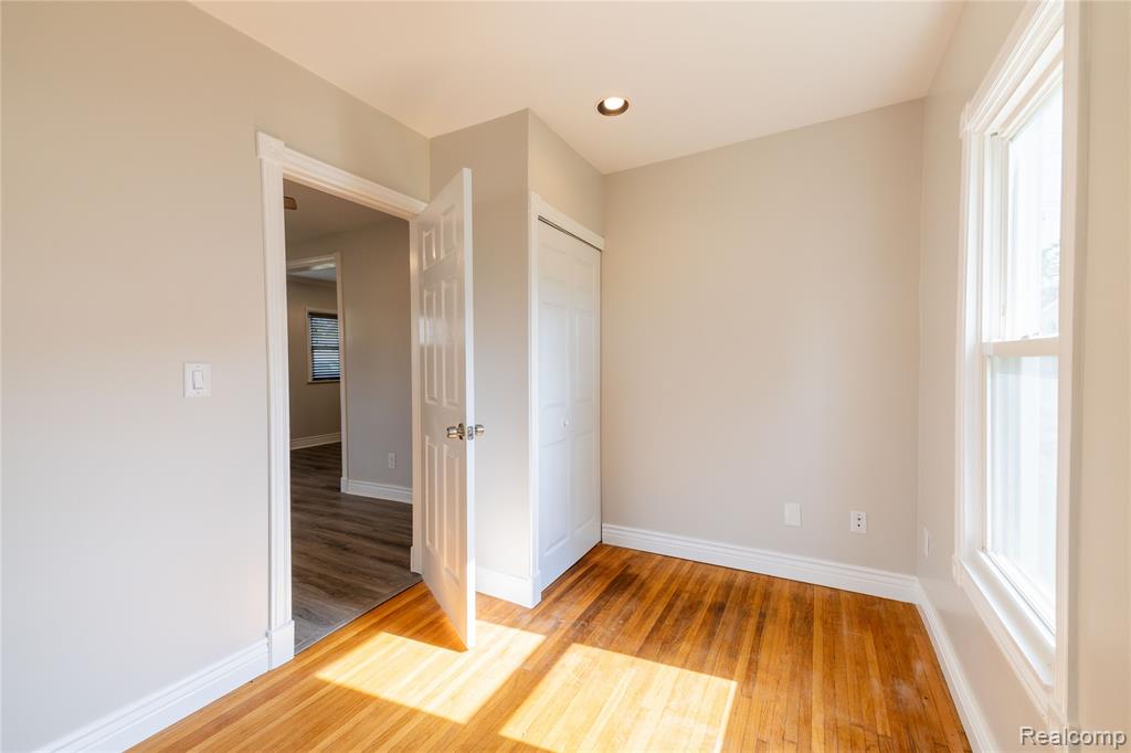 714 Park Avenue, Lincoln Park, MI 48146 — Photo 16