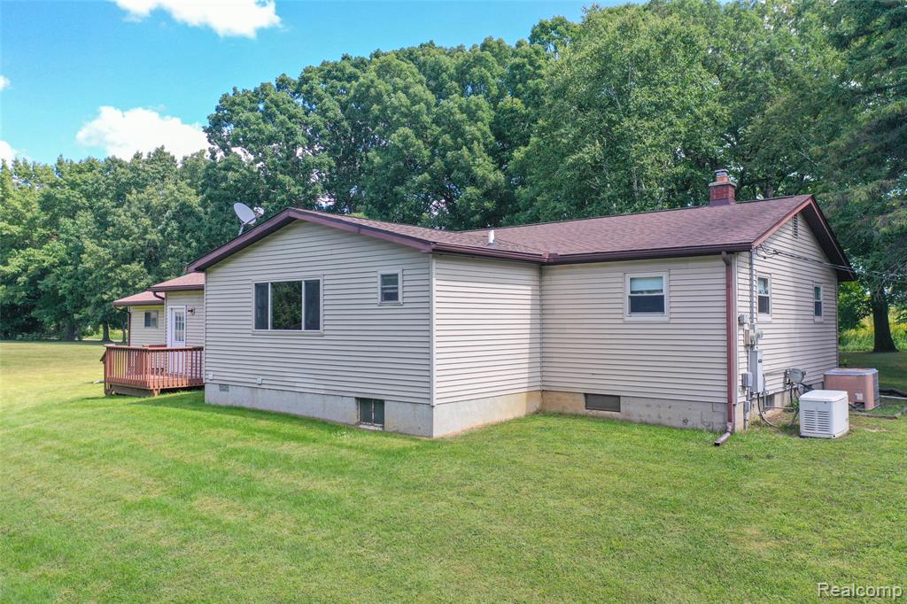 1075 Indian Road, Lapeer, MI 48446 — Photo 27