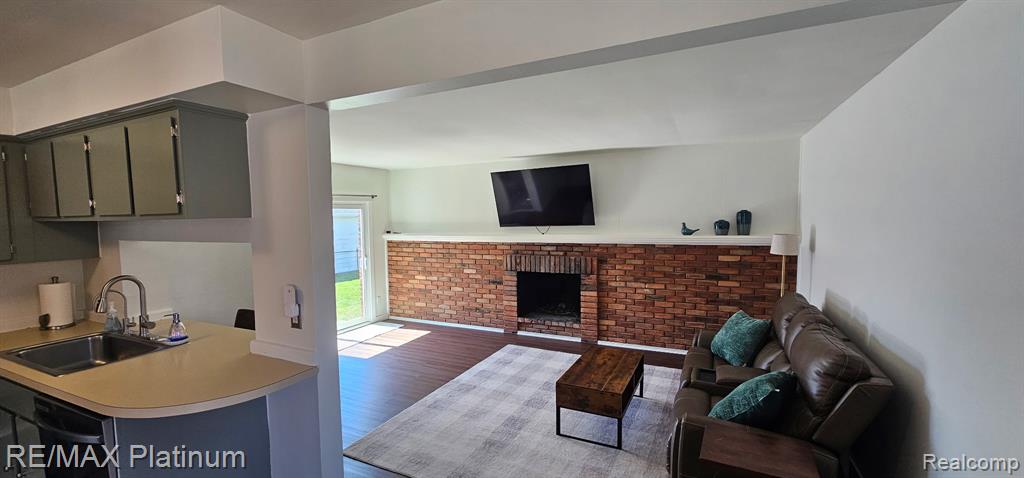 8743 Holly Drive, Canton, MI 48187 — Photo 9
