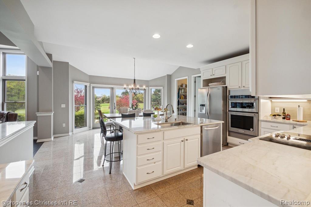 45653 TOURNAMENT Drive, Northville, MI 48168 — Photo 18