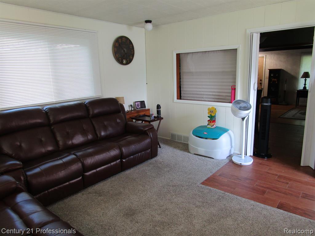 7715 Donna Street, Westland, MI — Photo 7