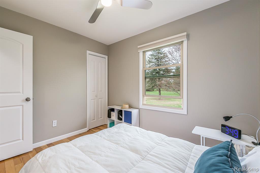 3672 W NORTH TERRITORIAL Road, Whitmore Lake, MI 48189 — Photo 32