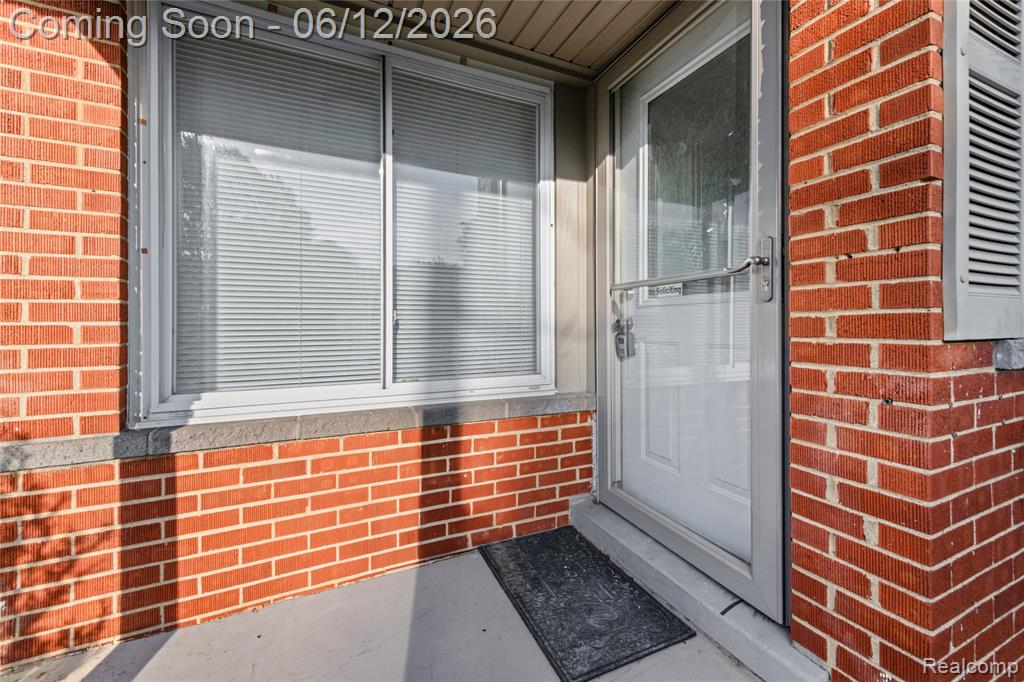 30772 J Carls Street, Roseville, MI 48066 — Photo 5