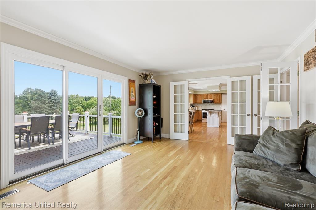 12825 Larkins Road, Brighton, MI 48114 — Photo 38
