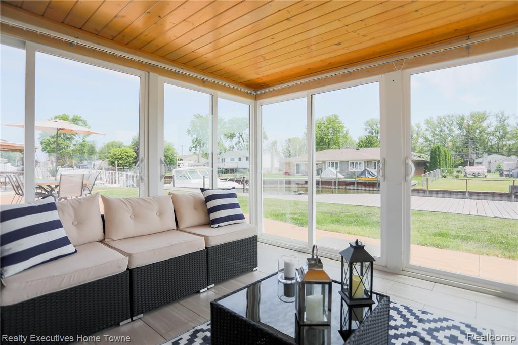 38146 Mast Street, Harrison Township, MI — Photo 6