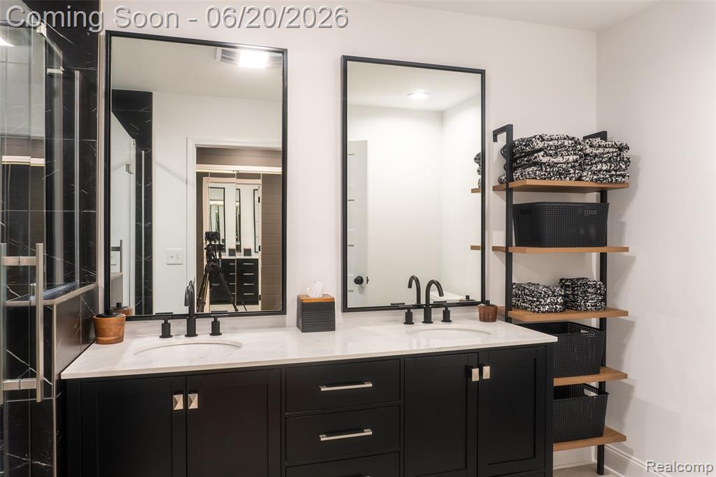 4413 Pinehurst Drive, West Bloomfield, MI — Photo 49