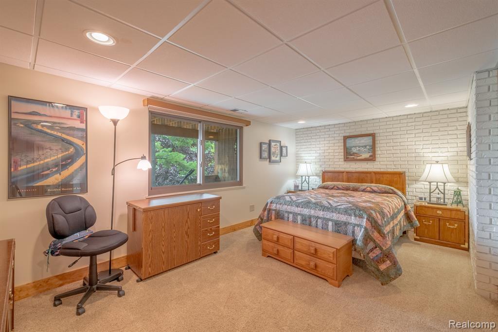 7488 DRIFTWOOD Drive, Fenton, MI 48430 — Photo 22