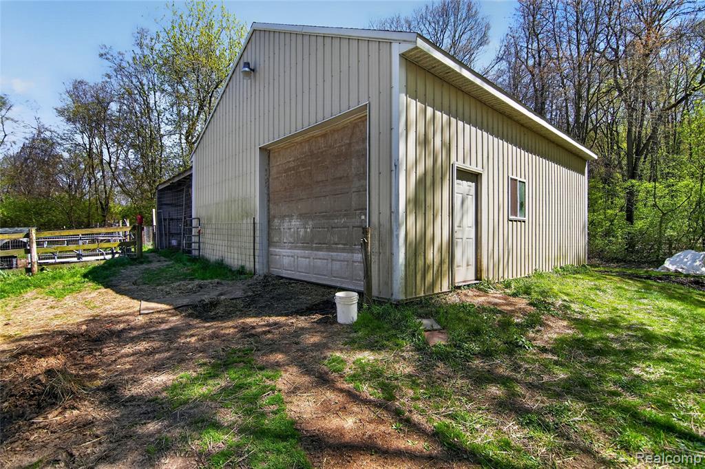 7233 Hague Avenue, Jackson, MI 49201 — Photo 35
