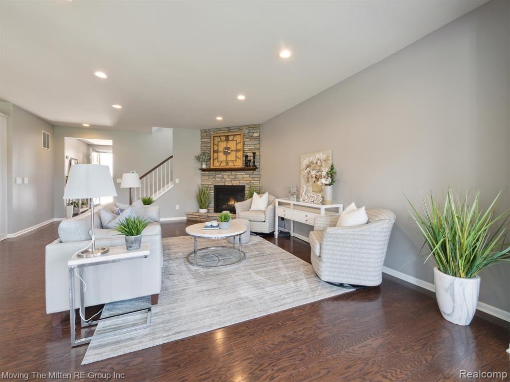 50201 Eisenhower Drive, Canton, MI 48188 — Photo 6