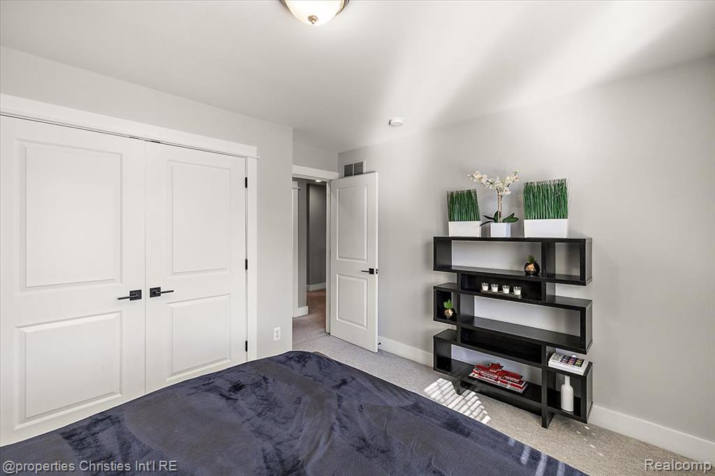 723 N Altadena Avenue, Royal Oak, MI 48067 — Photo 40