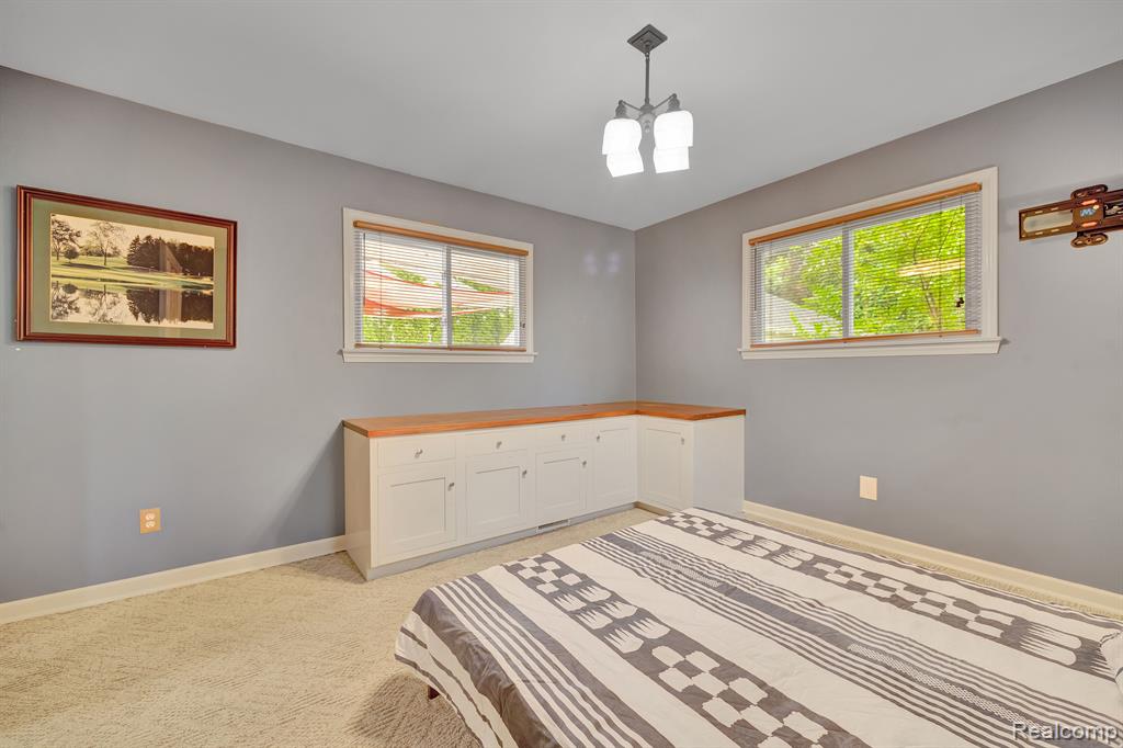 4423 Groveland Avenue, Royal Oak, MI 48073 — Photo 21