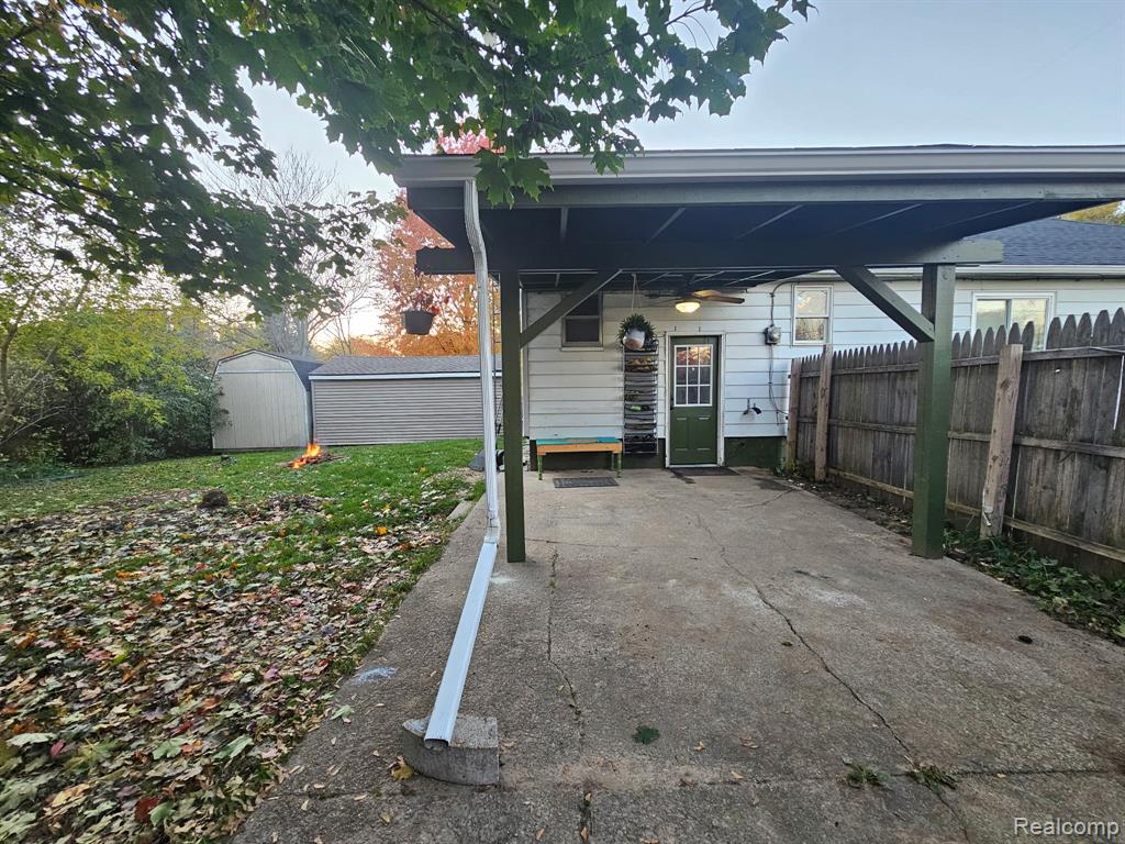 1097 W Buder Avenue, Flint, MI 48507 — Photo 3