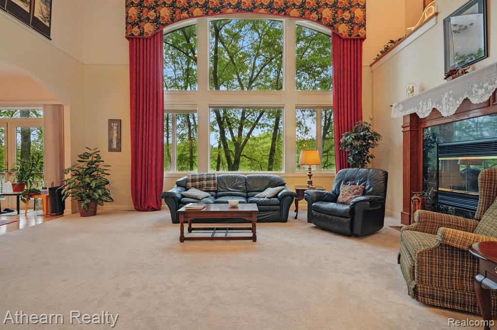 8373 Riverwalk Drive, Fenton, MI 48430 — Photo 33