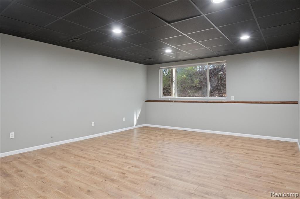 5585 Woodruff Shore Drive, Brighton, MI, 48116