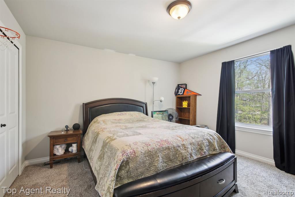 59419 DEER HAVEN Drive, South Lyon, MI 48178 — Photo 26