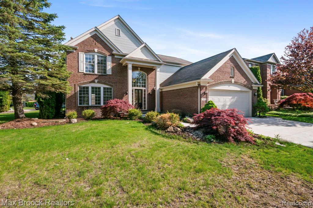 7657 Windgate Circle, West Bloomfield, MI 48323 — Photo 2