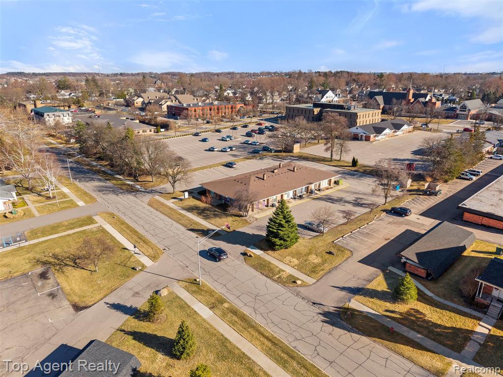 967 Oakwood Drive, Rochester, MI 48307 — Photo 25