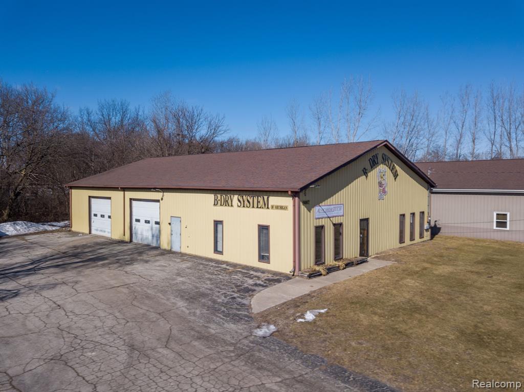 5087 N MICHIGAN Road, Saginaw, MI 48604 — front exterior
