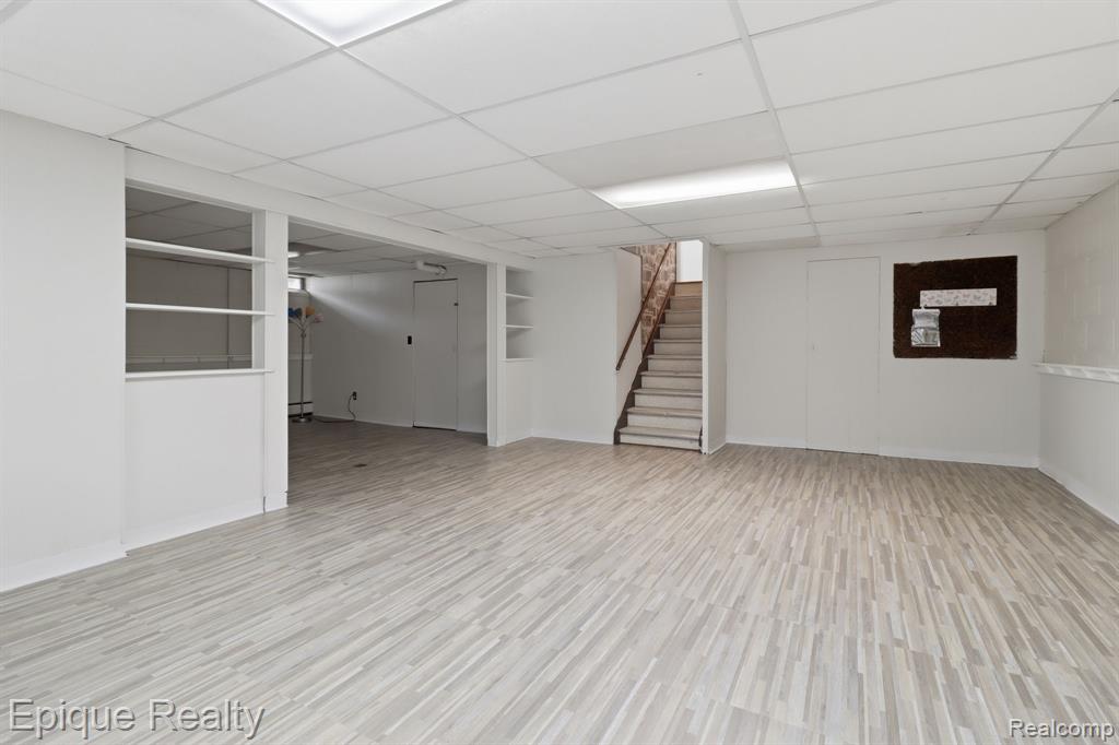 7335 Coach Lane, West Bloomfield, MI — Photo 21