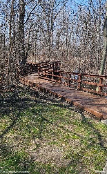 569 Cove View Drive, Waterford, MI 48327 — Photo 54