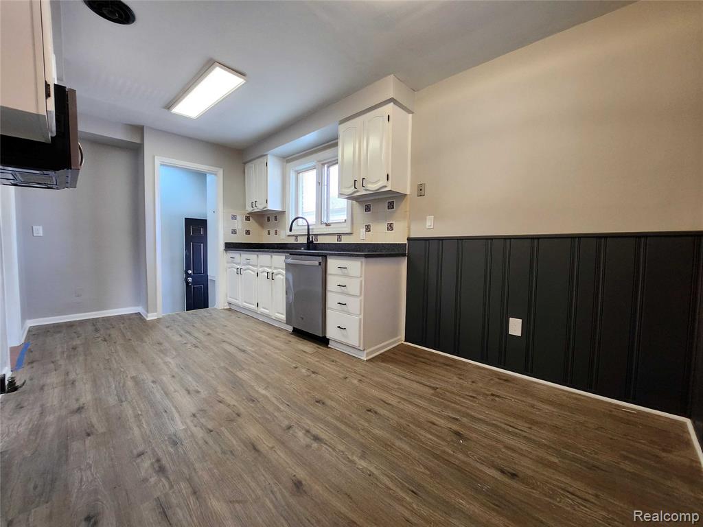 24593 Rosalind Avenue, Eastpointe, MI 48021 — Photo 14