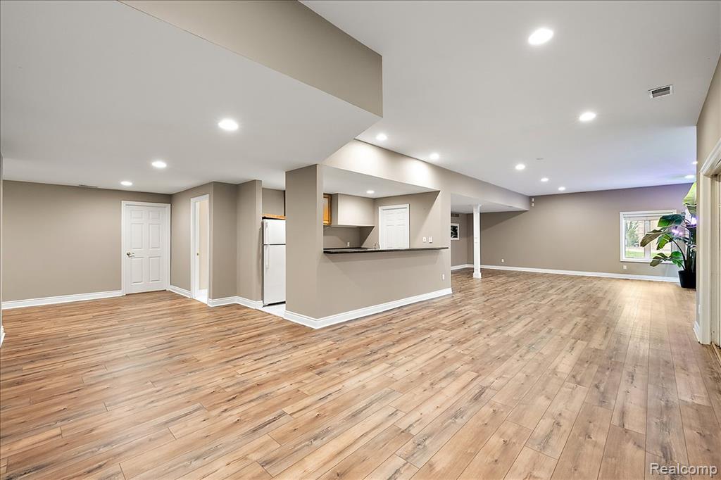 3725 Mountain Laurel Court, Oakland, MI — Photo 61