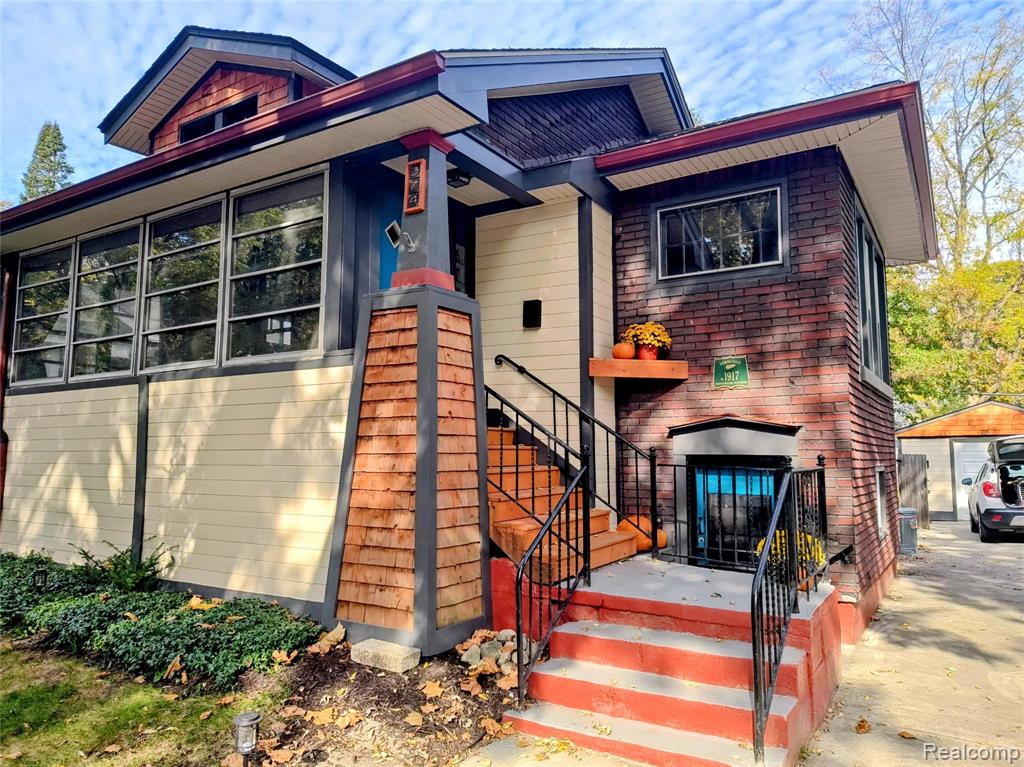 374 Pearson Street, Ferndale, MI 48220
