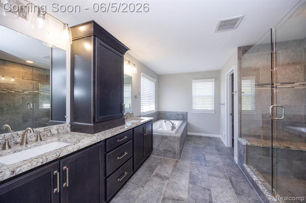 57558 Stoneleigh Drive, South Lyon, MI 48178 — Photo 55