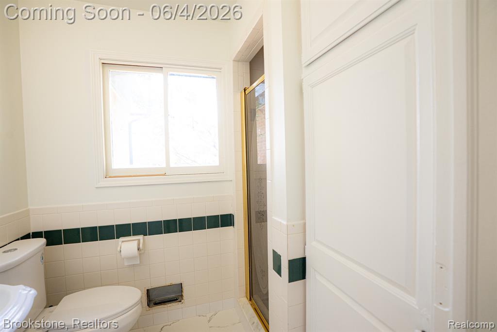 8828 Grace Street, Shelby Twp, MI 48317 — Photo 12