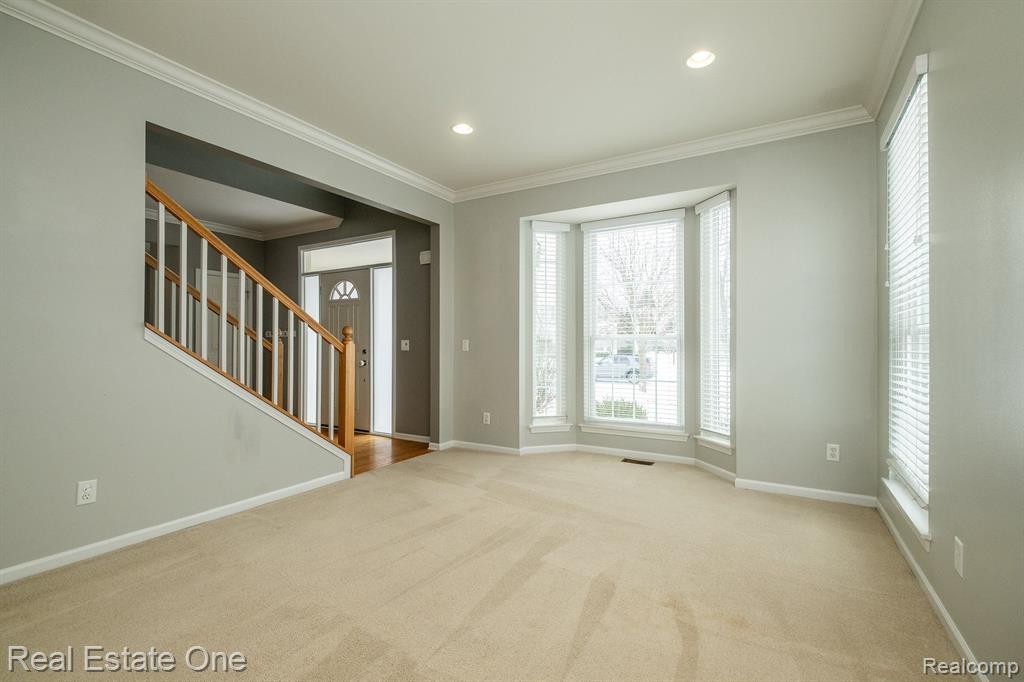 1092 CHESTNUT Lane, South Lyon, MI 48178 — Photo 11