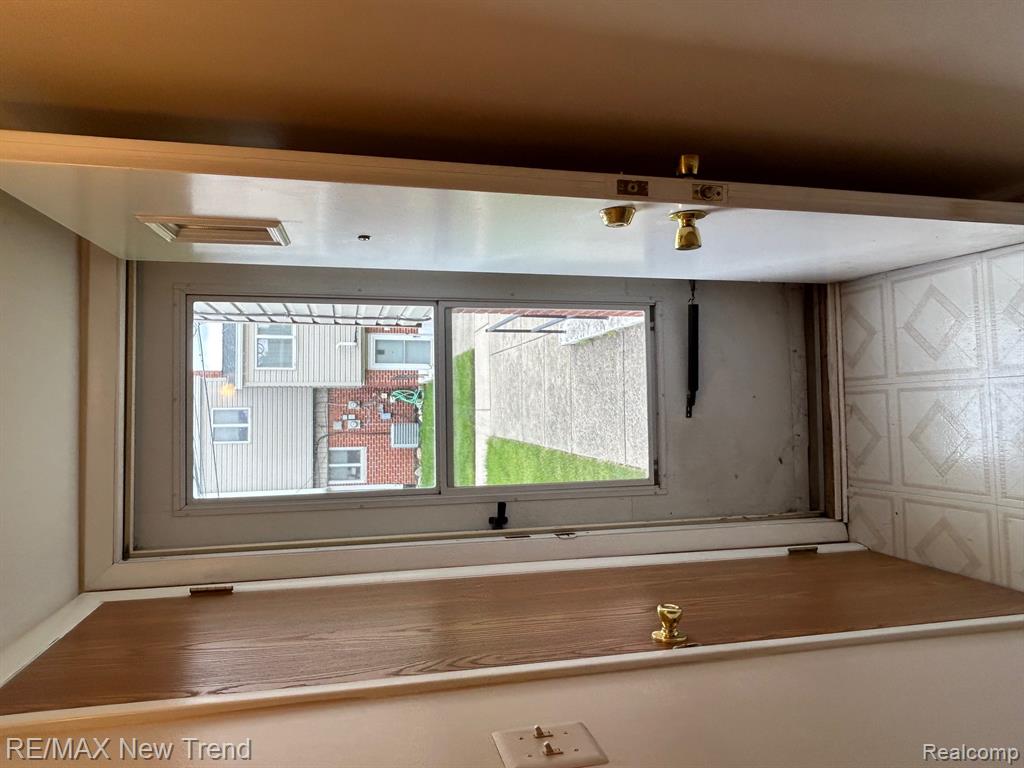 29166 Manchester Street, 47, Westland, MI — Photo 4