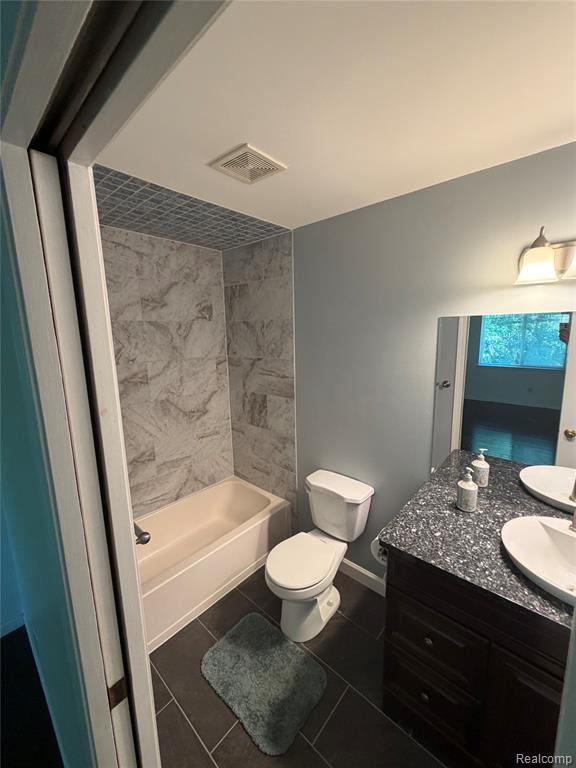 520 Springle Drive, Waterford, MI 48327 — Photo 17