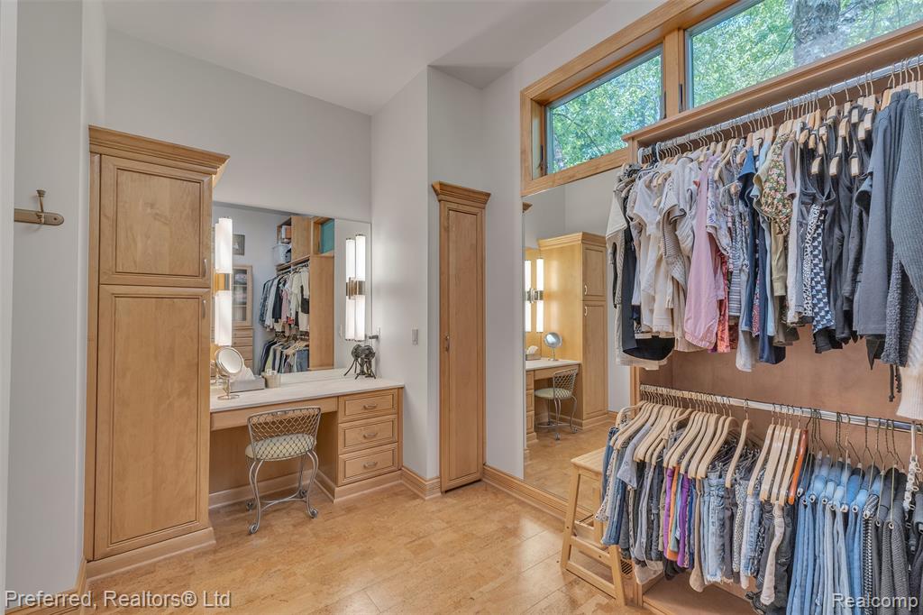 12196 Woodline Drive, Fenton, MI 48430 — Photo 45
